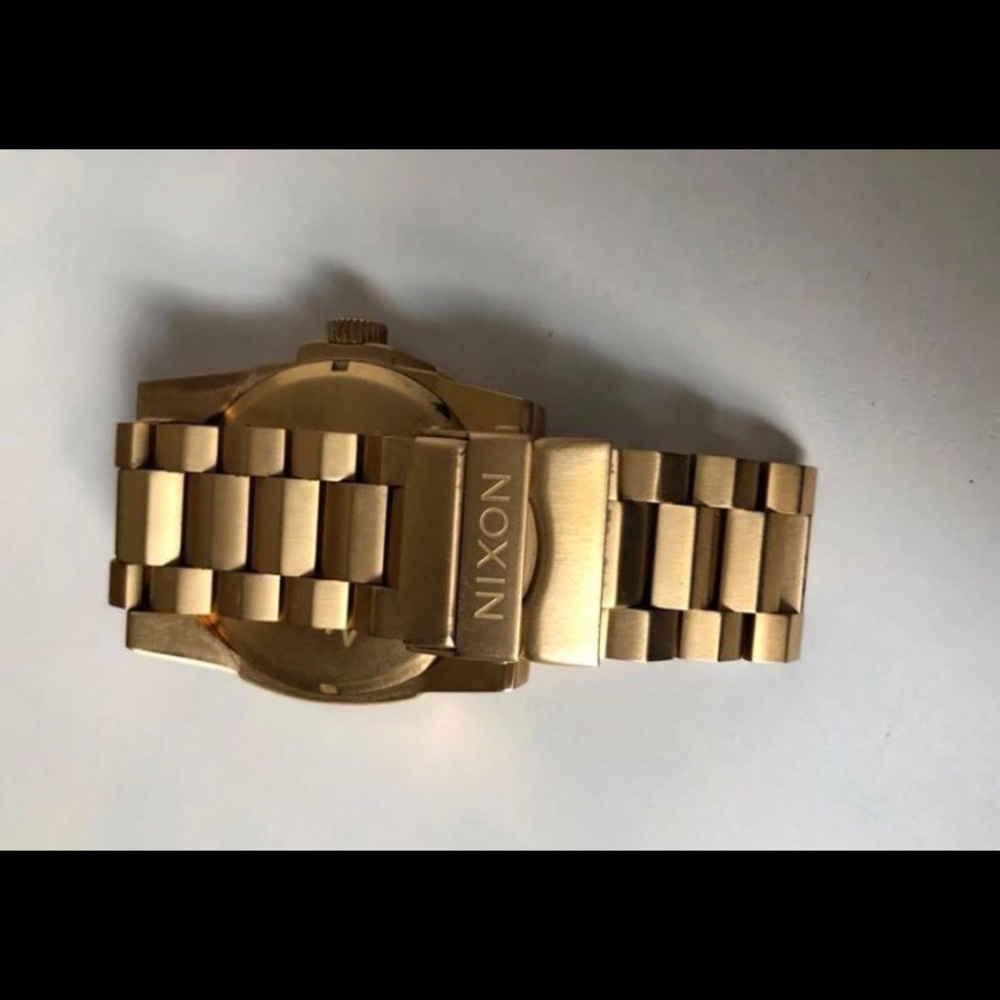 Gold Nixon corporal watch - Picture 2 of 3